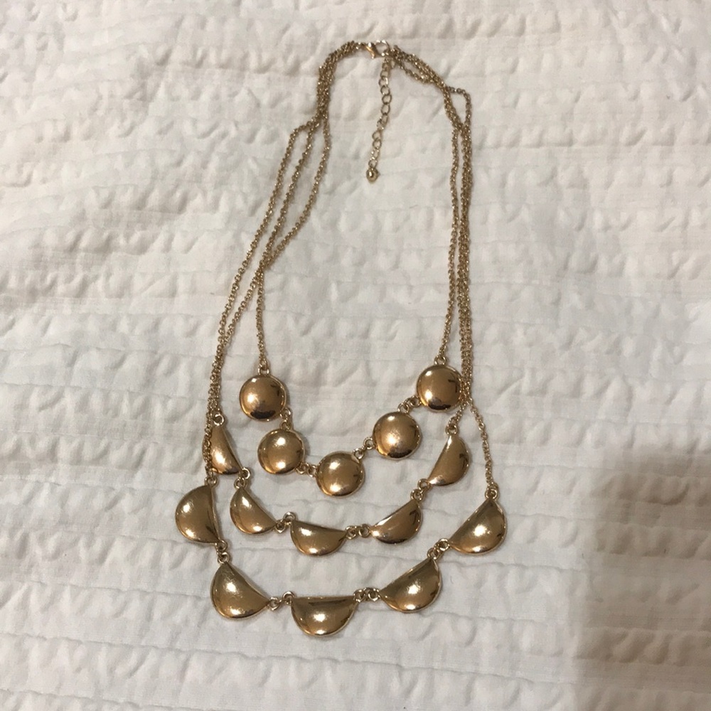 Adjustable 3 tier gold necklace!